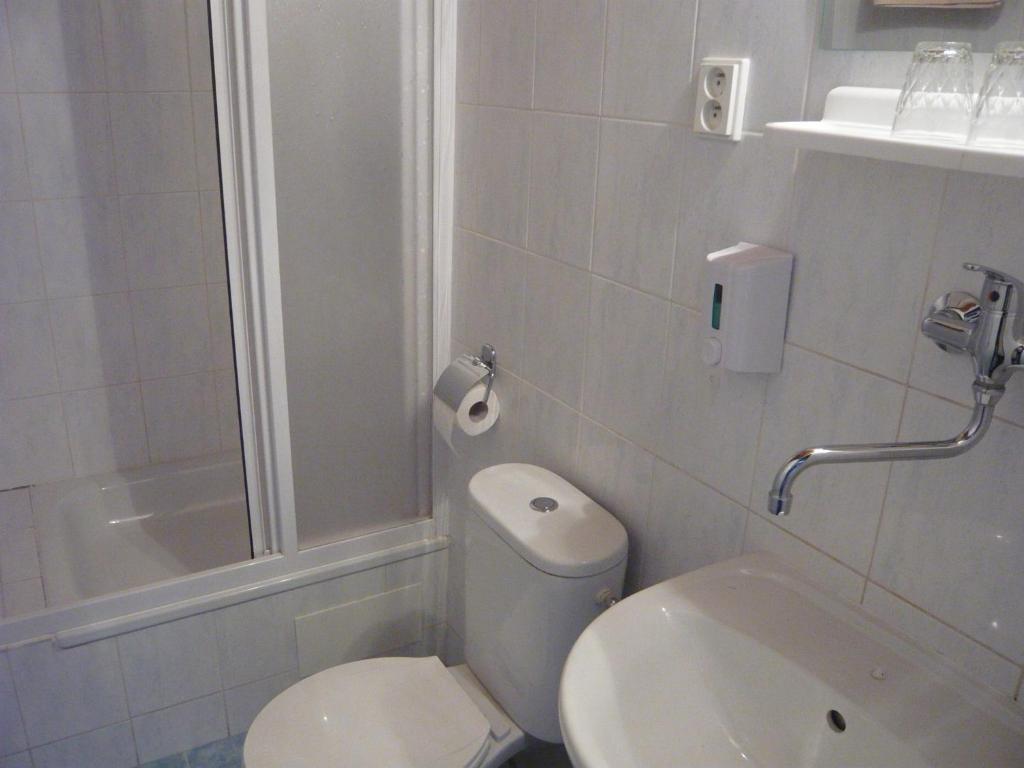 Koupelna v ubytování Hotel Hasa