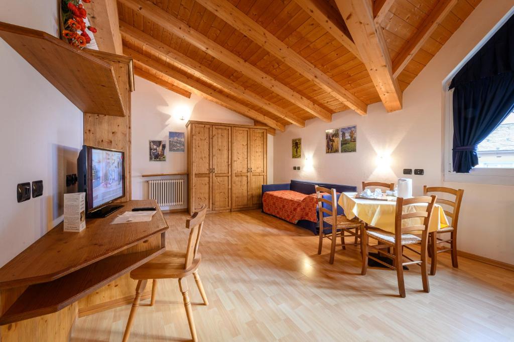 Hotel Garni Le Corti - Deluxe Family Room
