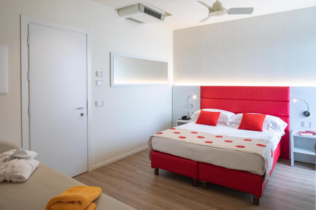 UNA HOTELS Imperial Beach Hotel - Camera Quadrupla Confortevole