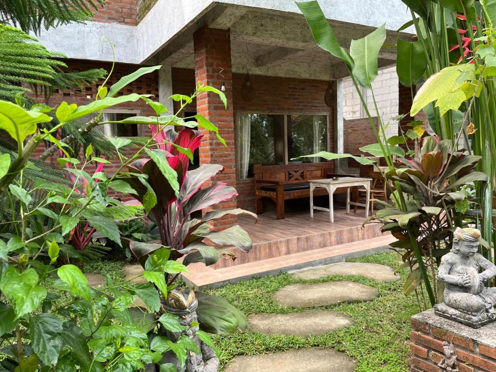 Zahrada ubytování D'Nanda mini hotel Ubud