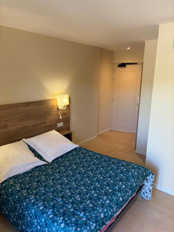 Auberge de Saugras - Habitación Doble Con Terraza