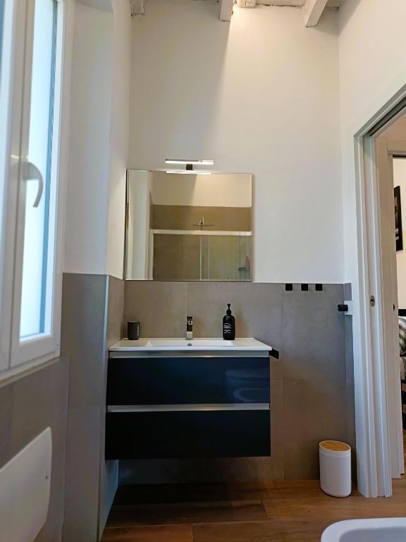 Fotografie z fotogalerie ubytování Orelli House - TriLocal Superior "2 Bedrooms & 2 Bathrooms " v destinaci Lissone