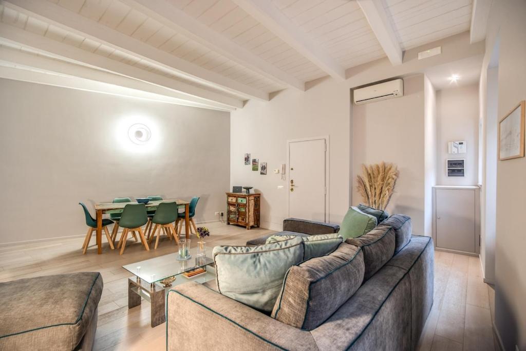 Agnello Apartment