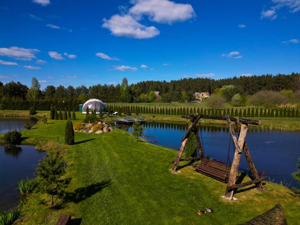 Příroda nedaleko luxury tent