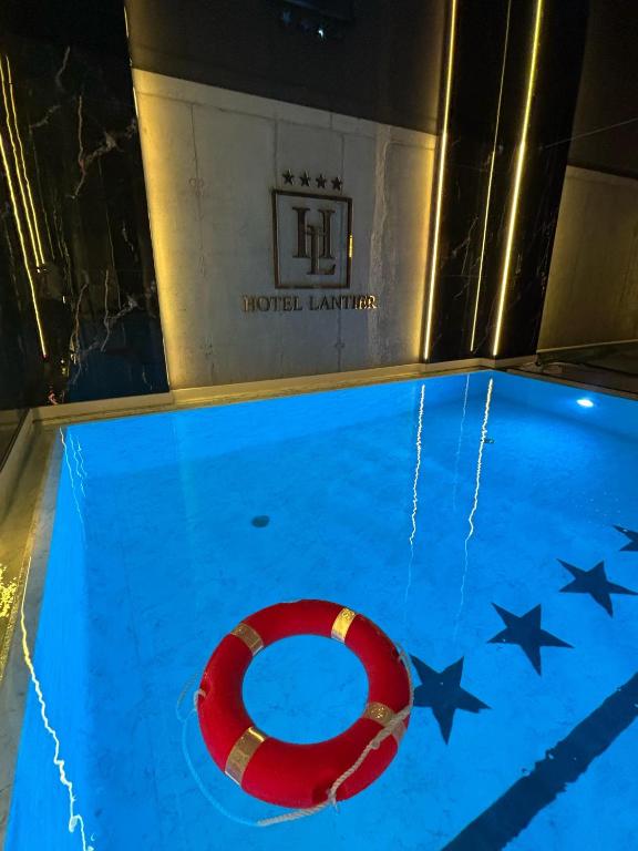Bazén v ubytovaní Hotel Lantier Wellness & Spa alebo v jeho blízkosti