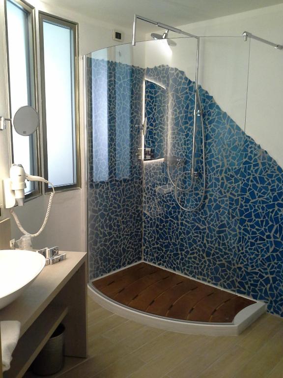 Mercure Olbia Hotel e Spa - Standard Family Suite With 2 Connecting Rooms