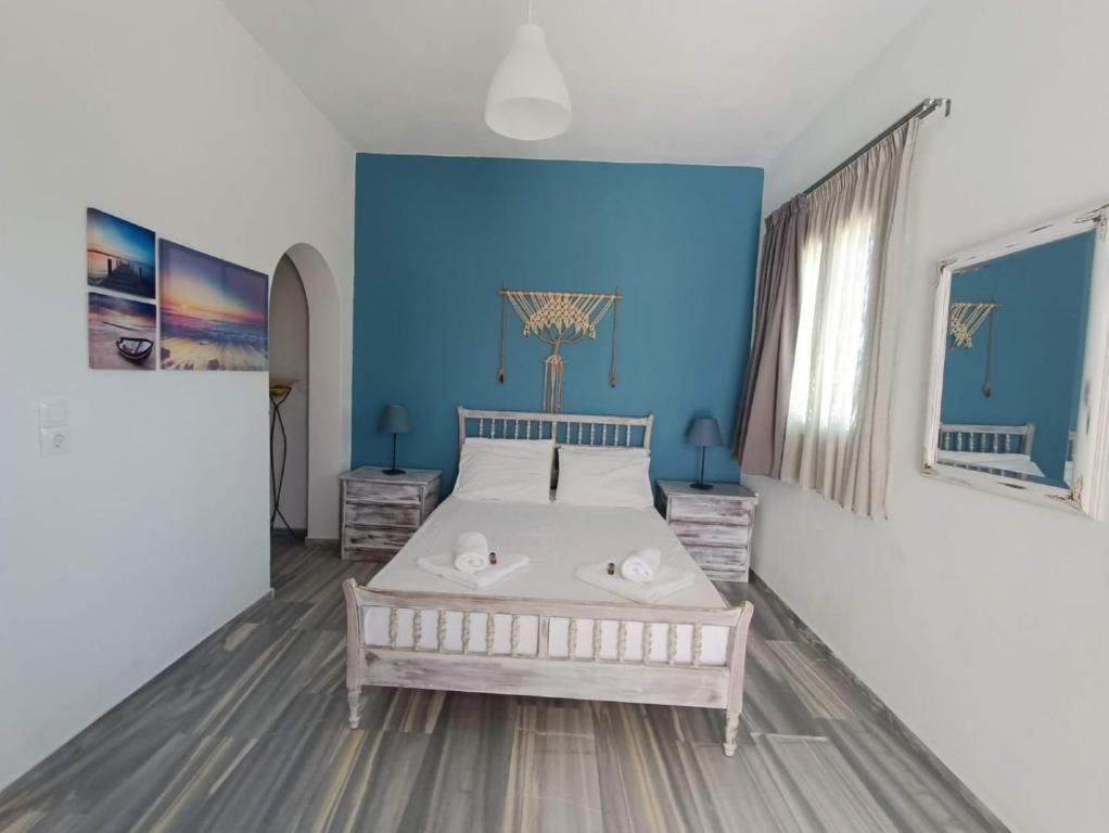 Posteľ alebo postele v izbe v ubytovaní 3bedroom Cycladic home Casa Klea in Drios Paros