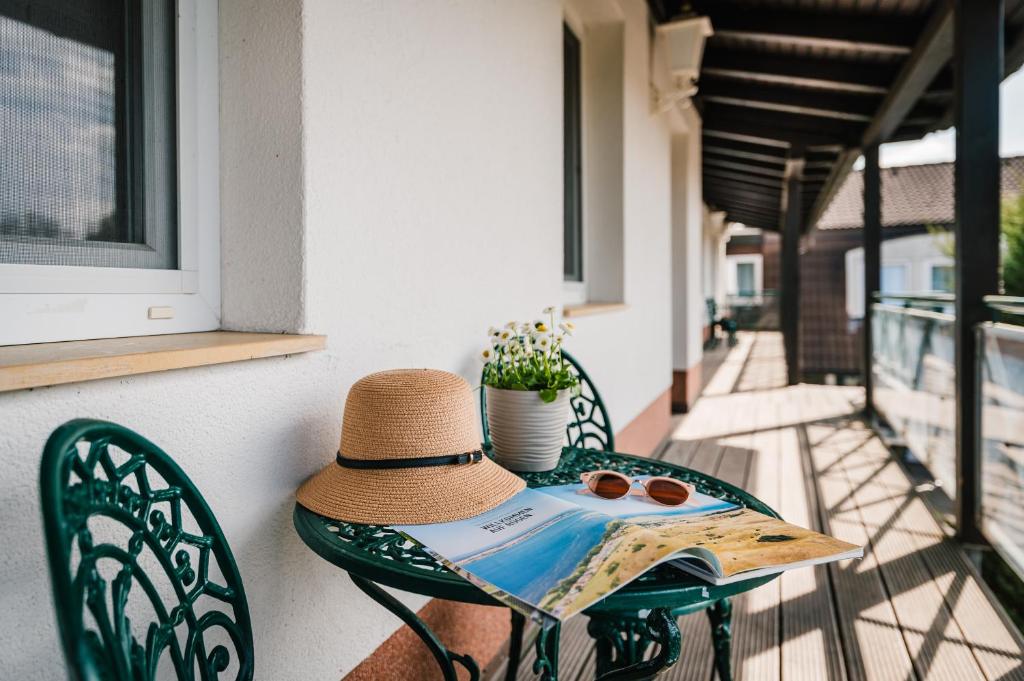 Posezení v ubytování Gasthaus & Pension "Zur Schaabe"