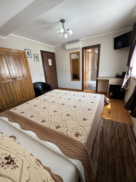 B&B Millenium House - 9