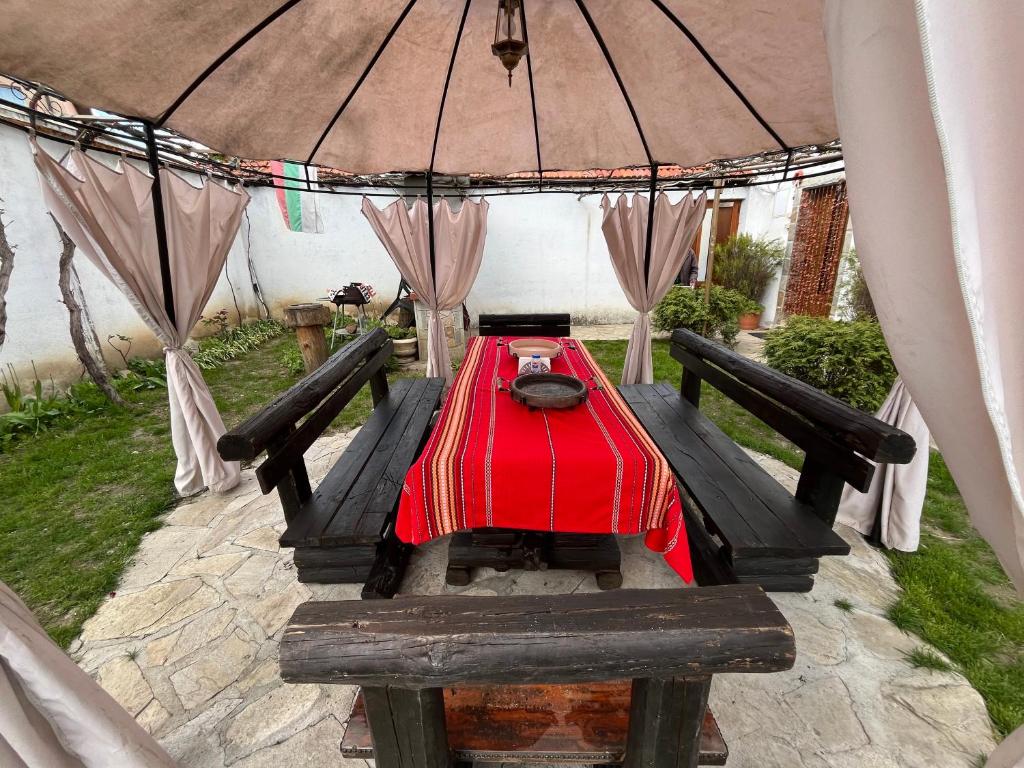 Fotografie z fotogalerie ubytování Bayrakova Guest House v destinaci Dobriniště