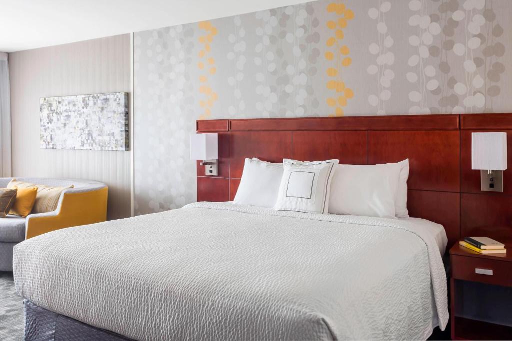 Courtyard by Marriott Kalamazoo Portage photo
