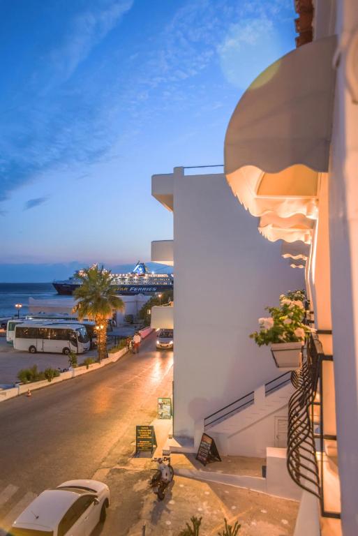 Fratelli Family Rooms - 5