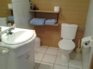 Koupelna v ubytování Hotel Dry Les Courtis