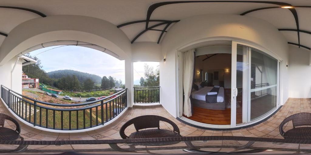 Nespecifikovaný výhled na hory nebo výhled na hory při pohledu z hotelu