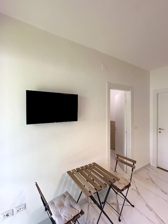 TV a/nebo společenská místnost v ubytování B&B Dimora di Campagna "alle falde del Vesuvio"