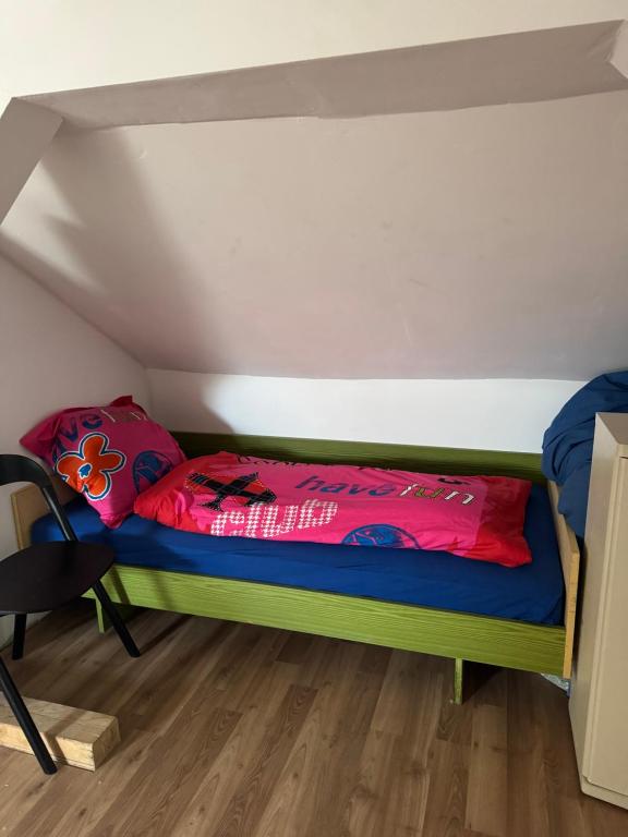 Postel nebo postele na pokoji v ubytování Fürsten Zimmer