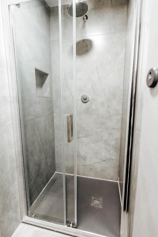 Eden Quay Guesthouse Private Rooms - Resim 25