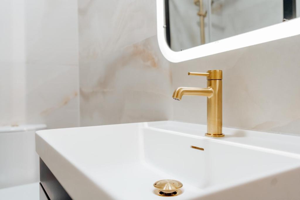 Eden Quay Guesthouse Private Rooms - Resim 41