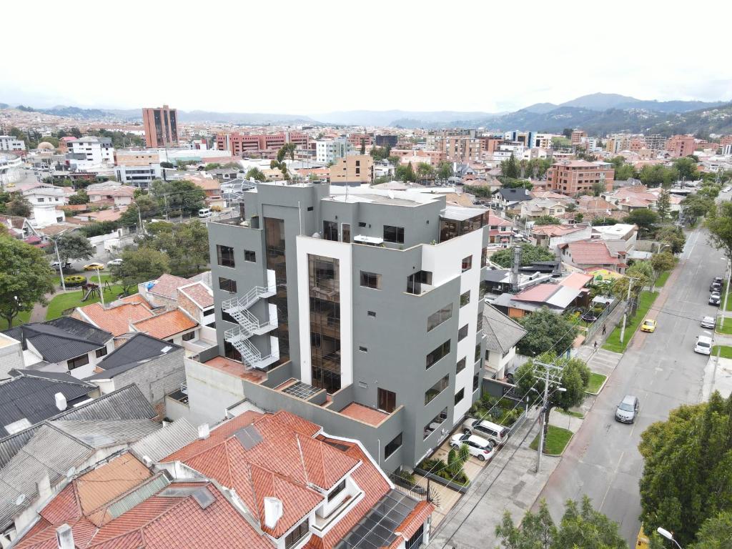 Nespecifikovaný výhled na hory nebo výhled na hory při pohledu z aparthotelu
