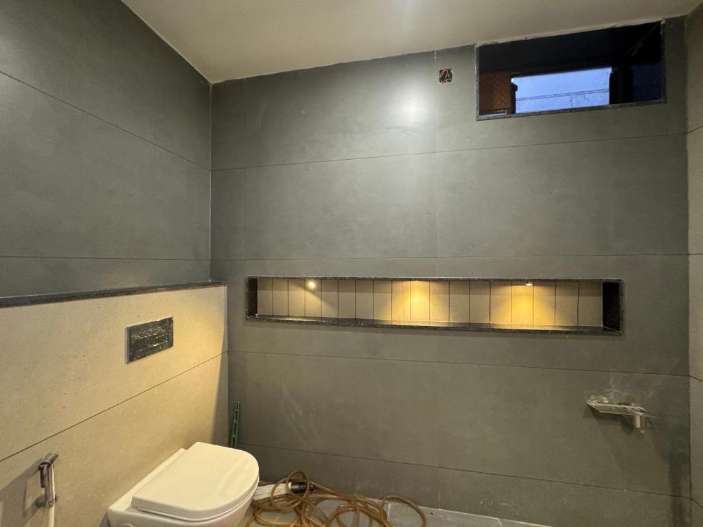 Koupelna v ubytování Luxury 1BR in 4BHK Shared Spaces Vadodara