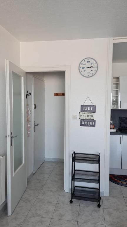 Cucina o angolo cottura di CHARMANT T2 Avec LOGGIA VUE MER