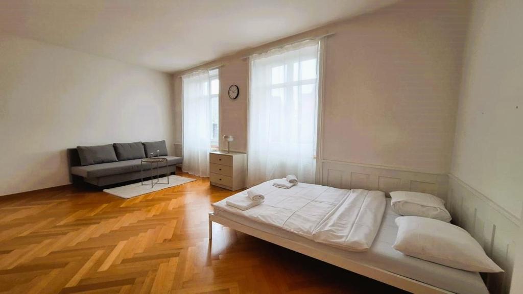Amazing Apartments, heart of Zurich Old Town Glocken - Self Checkin - Resim 2