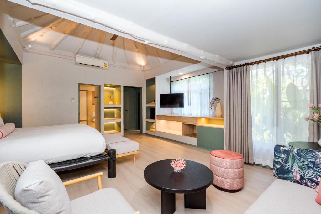 TV a/nebo společenská místnost v ubytování Davinia Hua Hin Resort