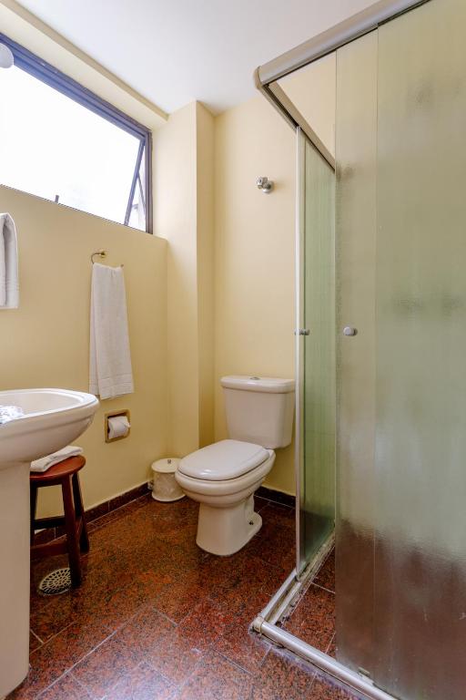 Un baño de Daher Center Hotel