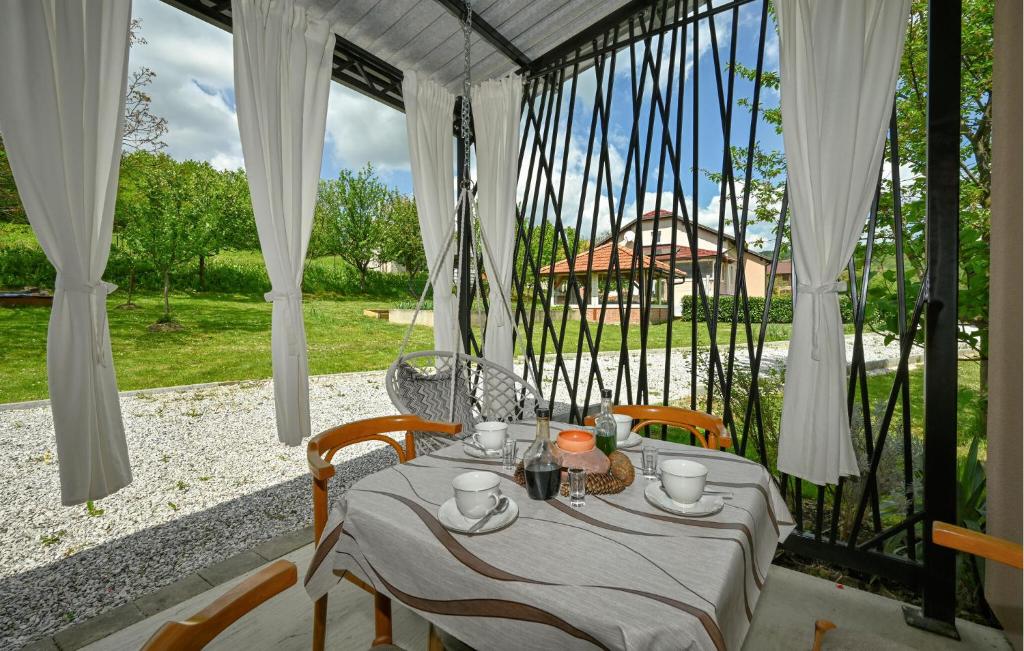 Fotografia z galérie ubytovania Cozy Home In Breznicki Hum v destinácii Hrašćina