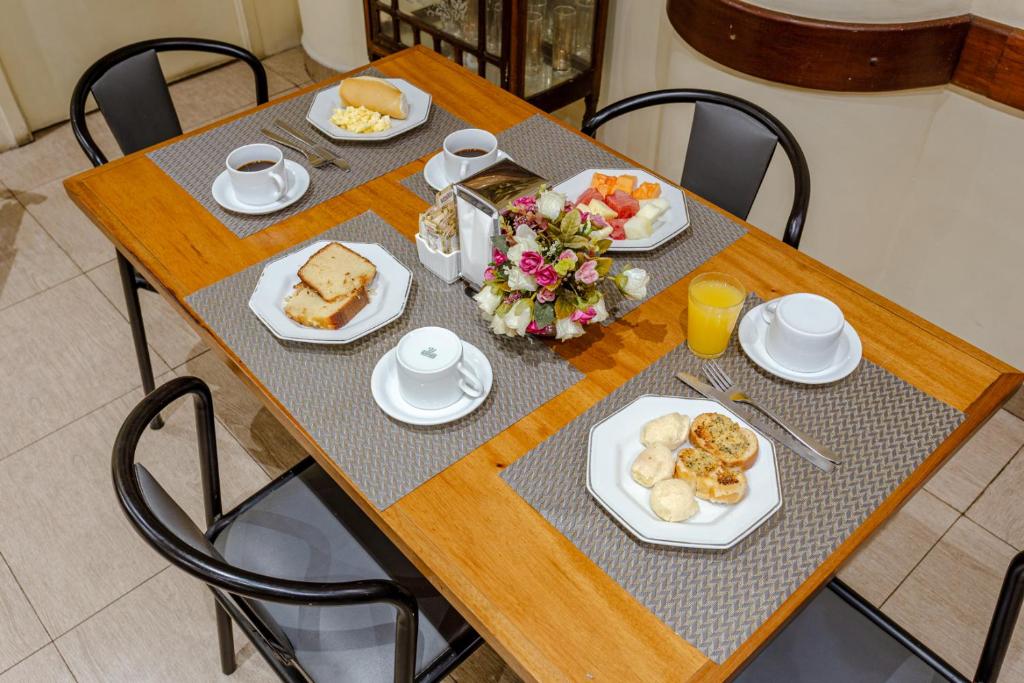 Comida en el hotel o alrededores