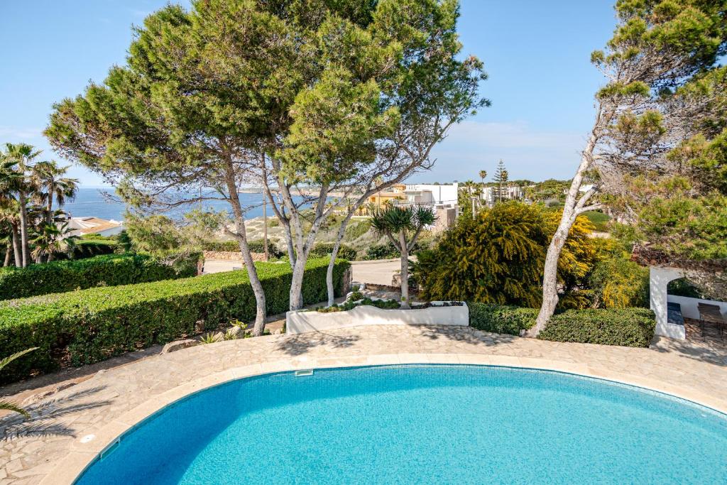 Bazén v ubytování Gigantische Villa mit Meerblick, Panoramablick & Pool-Oase nebo v jeho okolí