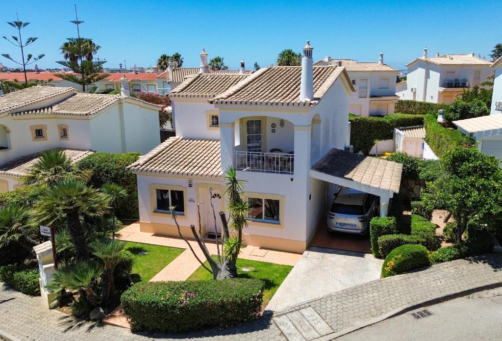 Oasis Parque, Alvor. (AT04) Beautiful 2 Bed Villa with Pool