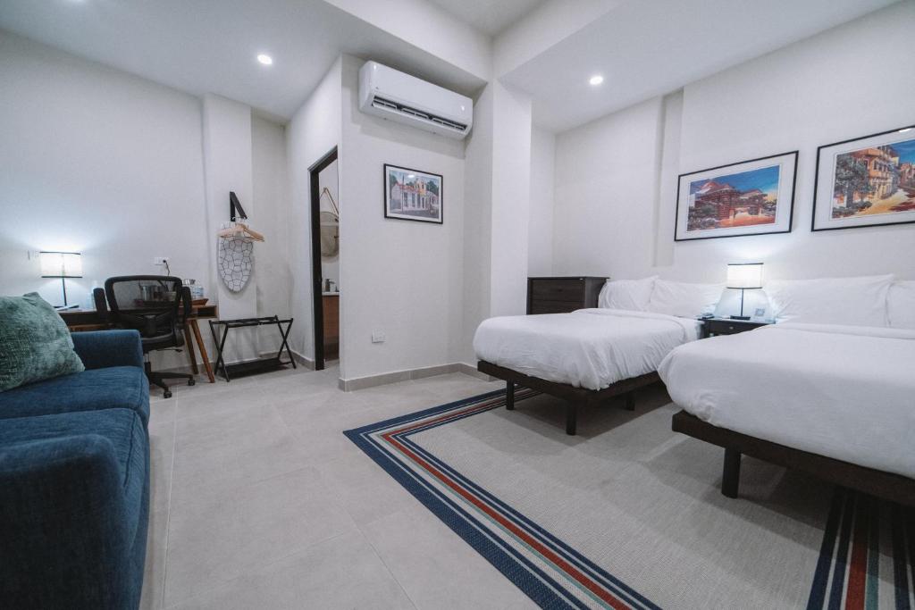 The Looking Glass Hotel - غرفة سوبيريور كينغ