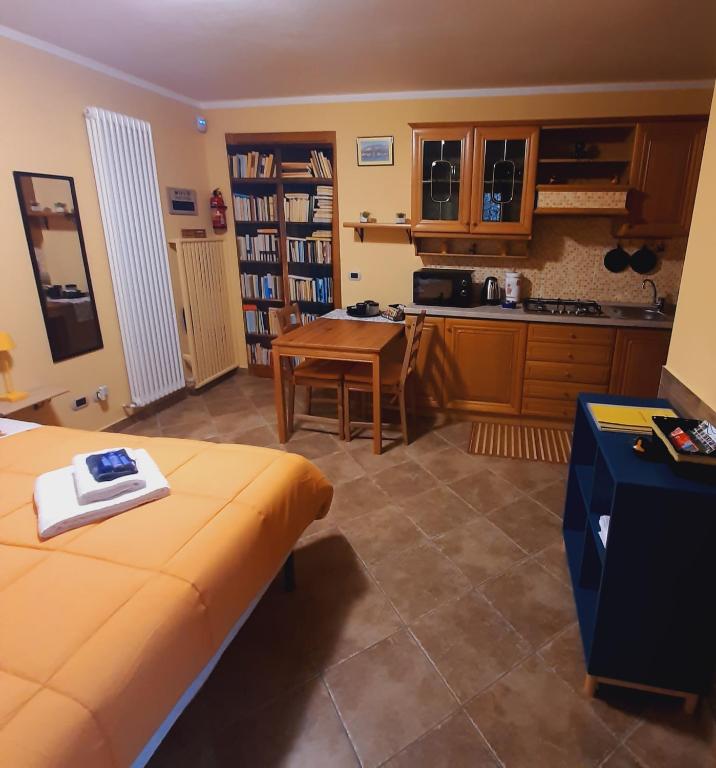 Kuchyň nebo kuchyňský kout v ubytování Il PETTIROSSO