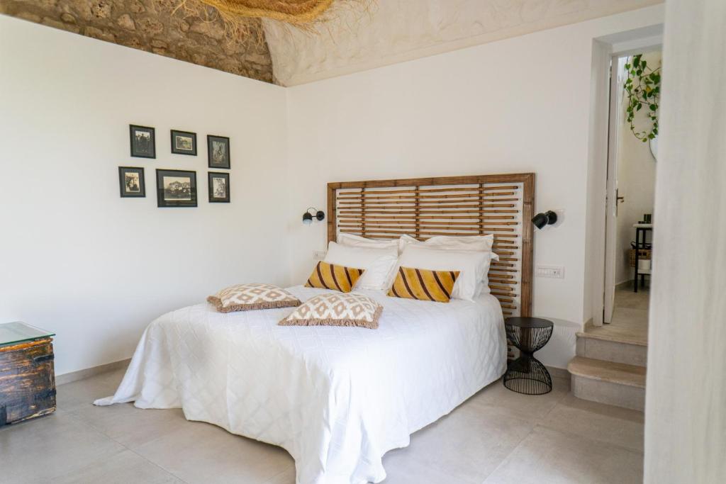 Postel nebo postele na pokoji v ubytování Dimora Storica Villa Pasquale Capri