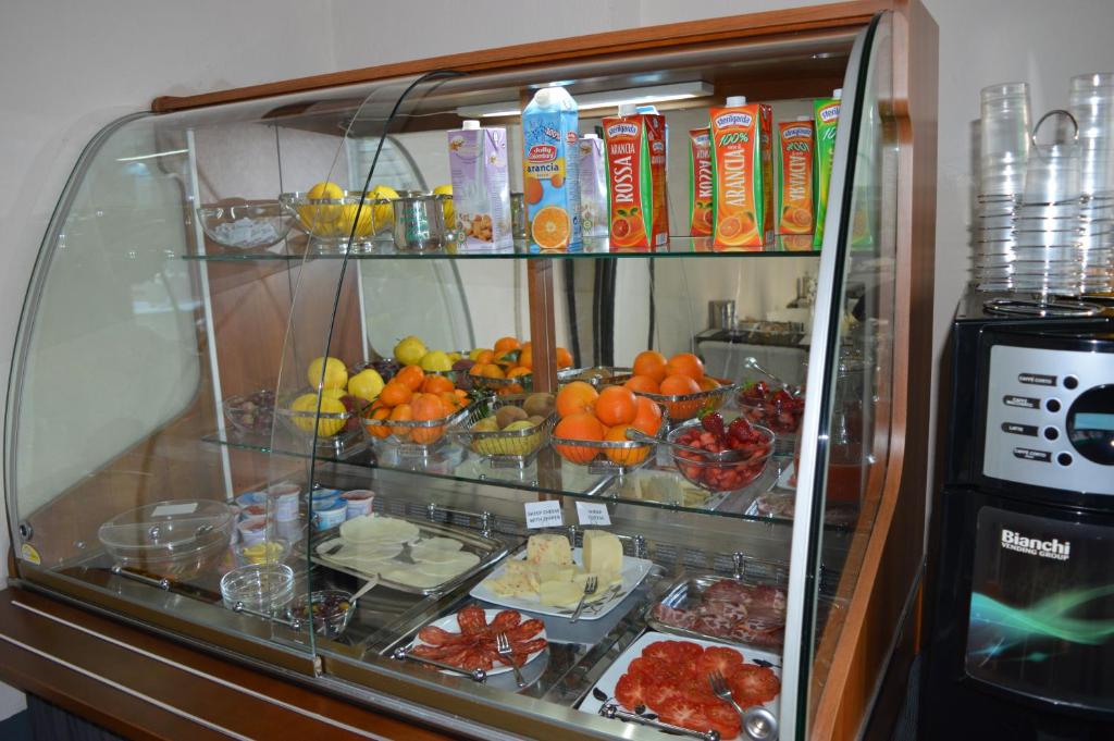 Jedlo v ubytovaní bed & breakfast alebo blízkom okolí