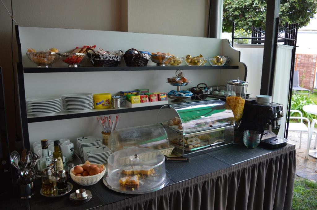 Jedlo v ubytovaní bed & breakfast alebo blízkom okolí