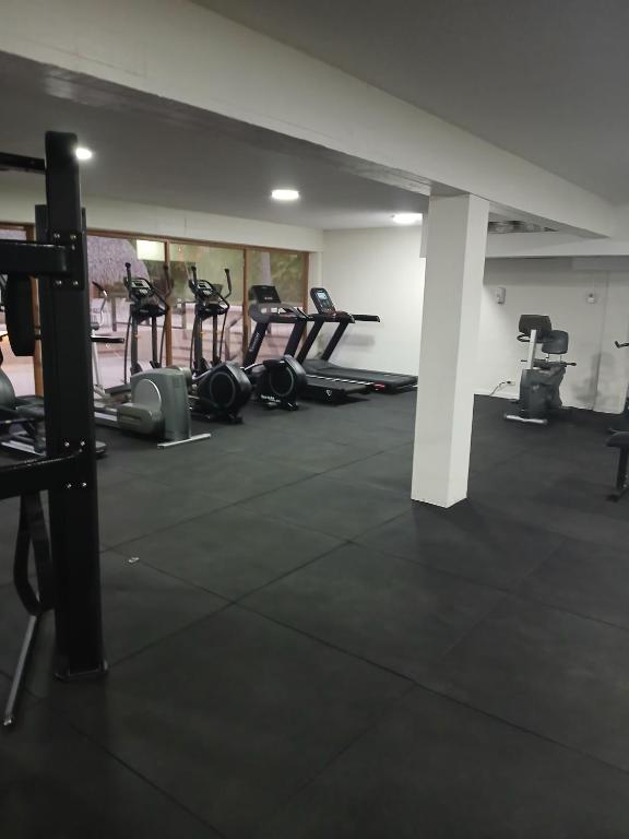 Fitness centrum a/nebo fitness zařízení v ubytování Relaxing Suite at Playa Coronado