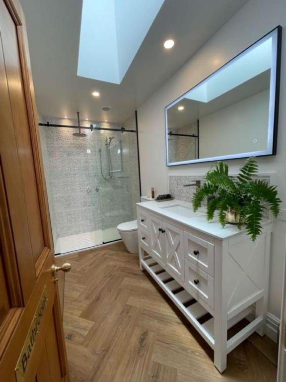 Plane Tree Villa - Resim 12