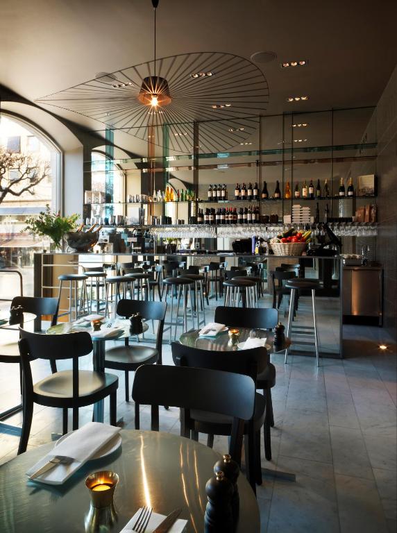 Nápoje v ubytování Nobis Hotel Stockholm, a Member of Design Hotels™