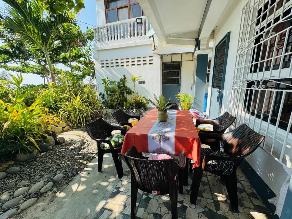 Villa Roco Private Beachfront Villa at Elyu