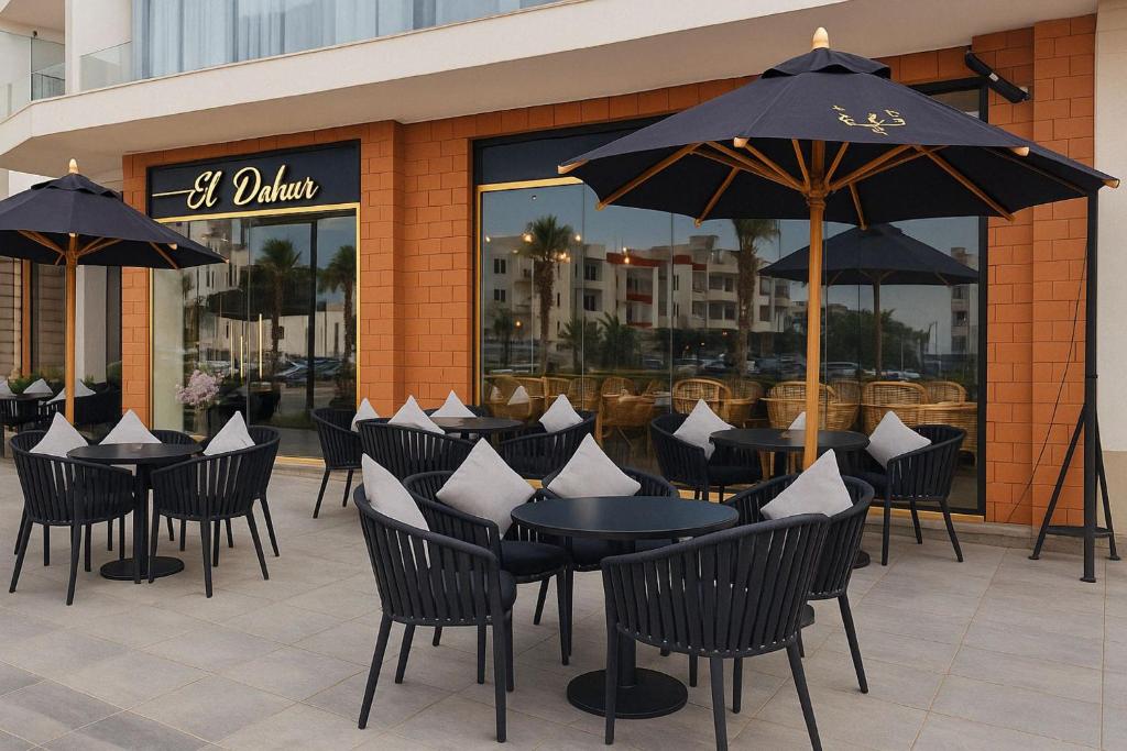 A restaurant or other place to eat at Porto Said Tourist Resort Luxury Hotel Apartments