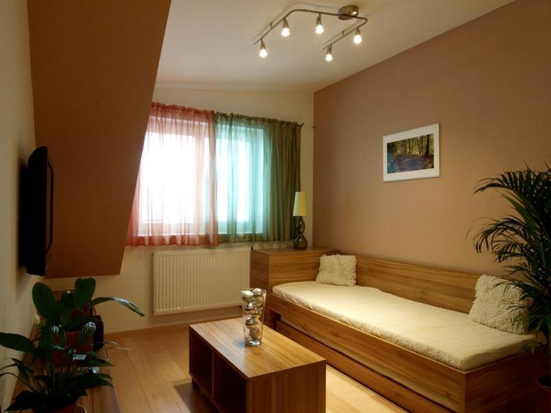 TV a/nebo společenská místnost v ubytování Penzion a restaurace Sklář
