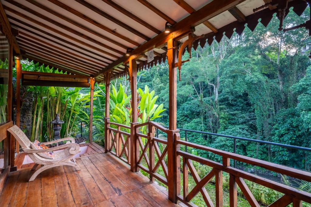 Balkón nebo terasa v ubytování Kadewa Retreat Ubud - Adults Only