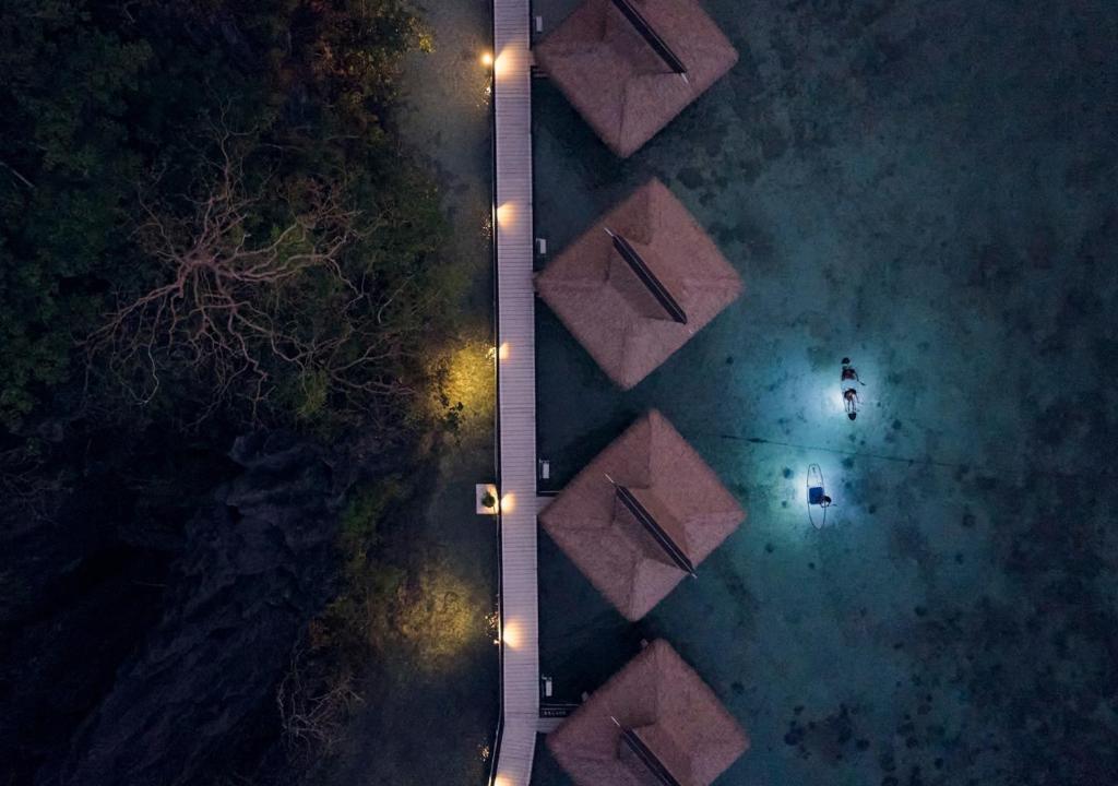 Letecký snímek ubytování El Nido Resorts Lagen Island