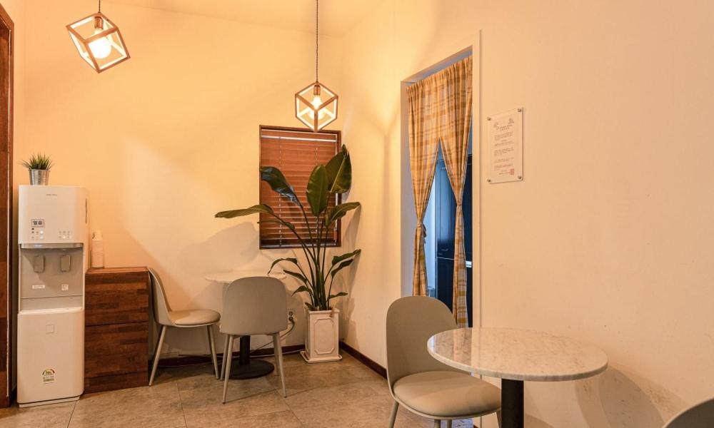 Posezení v ubytování Anyang CNC Hotel