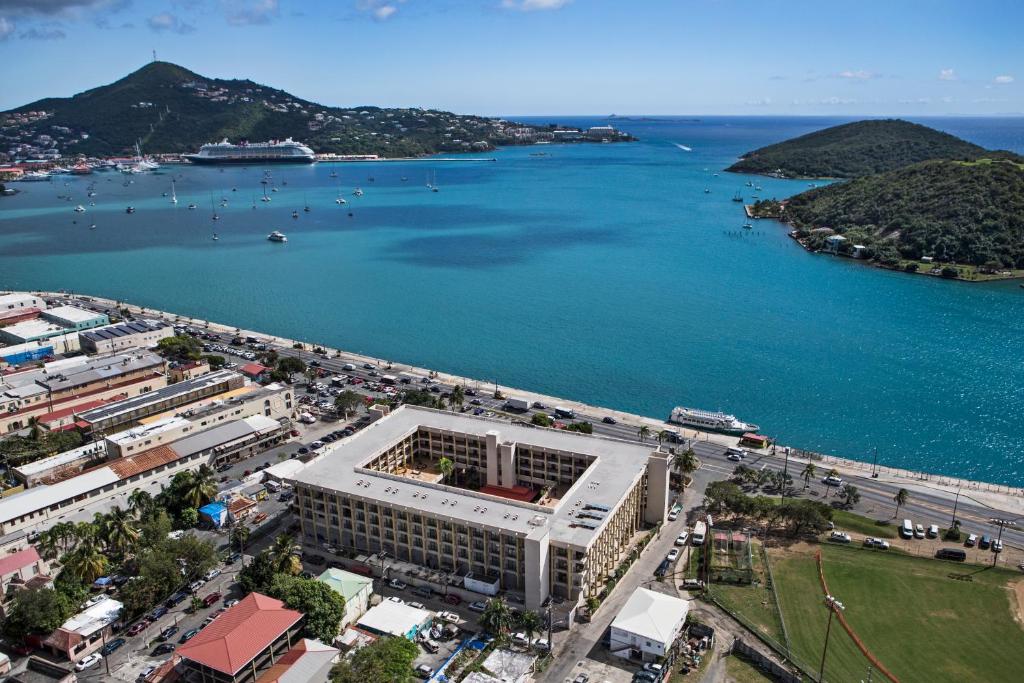 Gallery image of Windward Passage Hotel in Charlotte Amalie