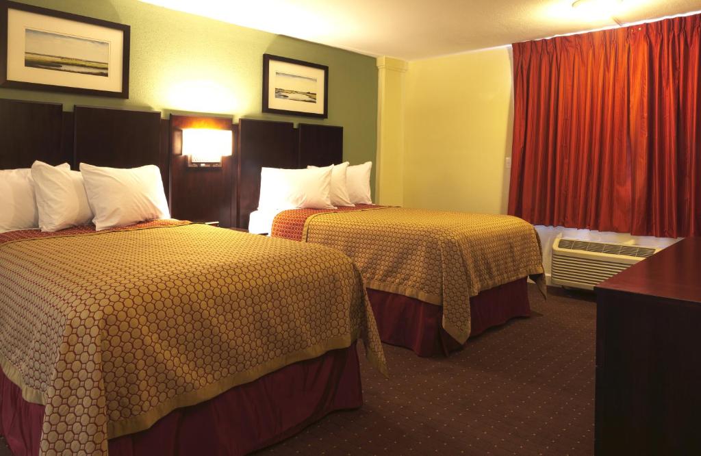 Marina Inn & Suites Chalmette-New Orleans - 