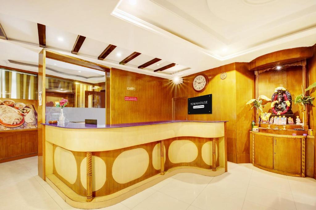 Vstupní hala nebo recepce v ubytování Super Townhouse Mysore City Centre Formerly Hotel Mahendra