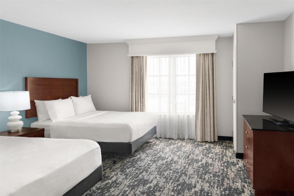 Embassy Suites Fort Myers - Estero photo